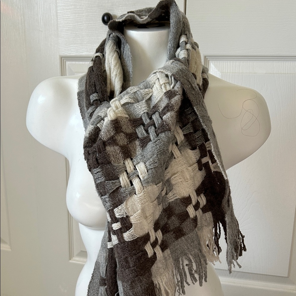 Fiori Di Firenze 100% Wool Woven Gray, Brown, & Cream Scarf Made in Italy